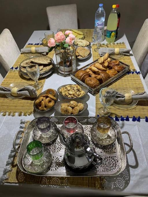 Appartement Neuf Climatise, Centre Marrakech. Marrakesh Buitenkant foto